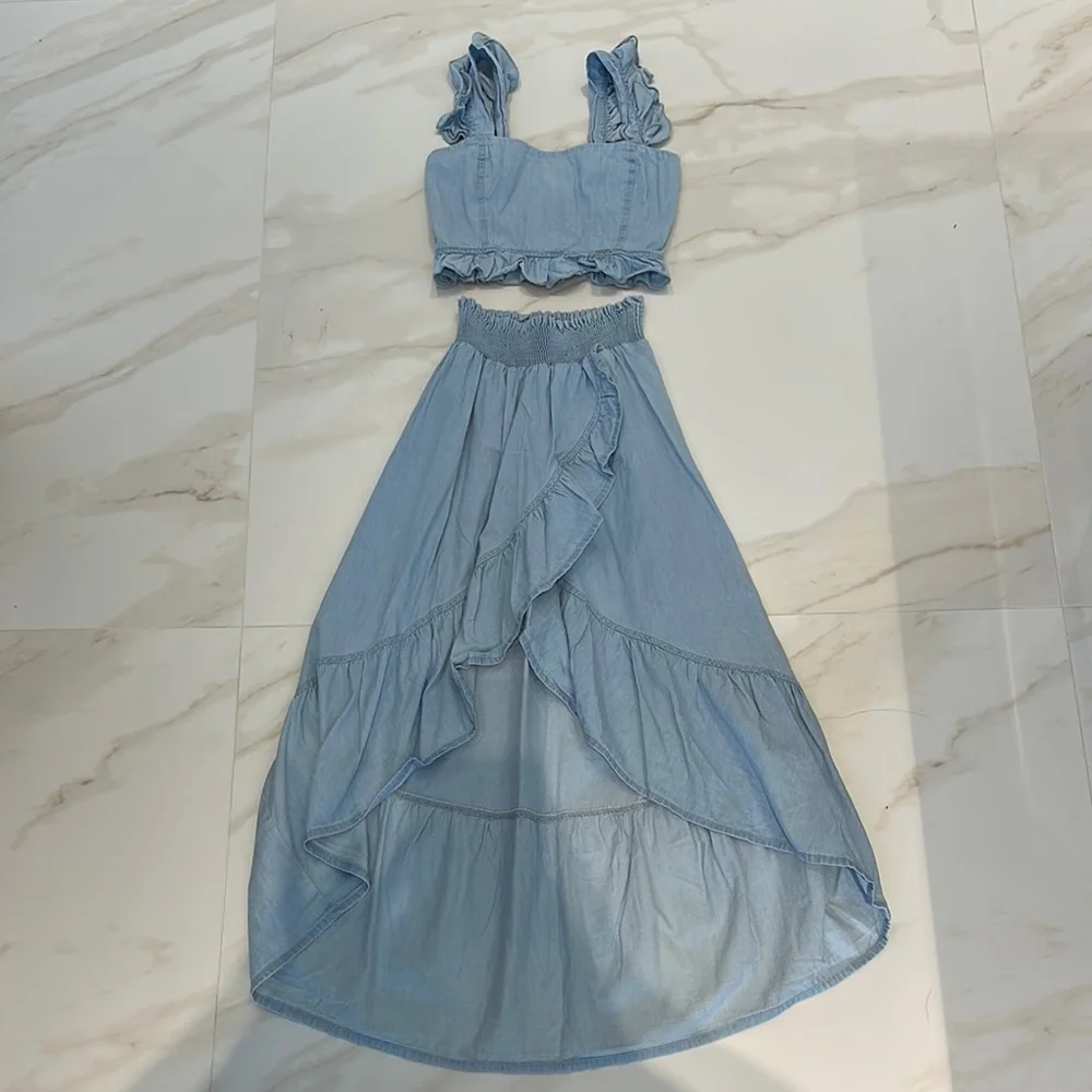 Girls Blue Ruffled set - Picture 2 of 5